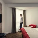 Mercure Paris Hotel 4*