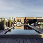 Mercure Paris 4*