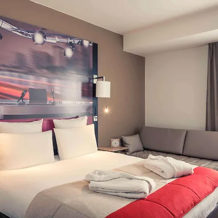Mercure Paris Otel 4*