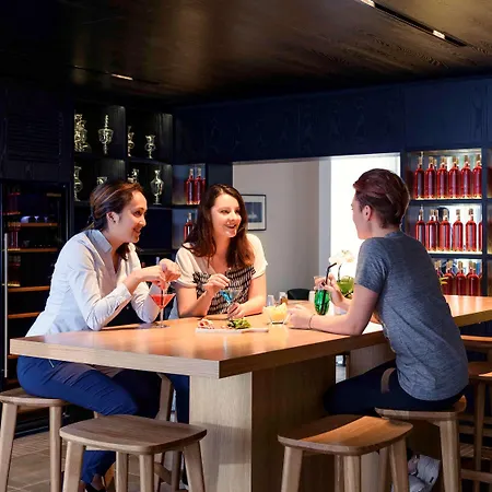 Mercure Paris 4*