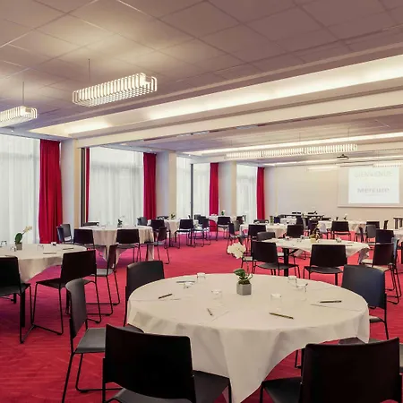 Mercure Paris 4*