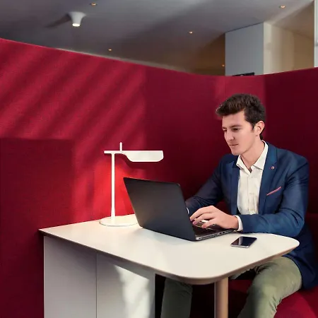 Otel Mercure Paris 4*