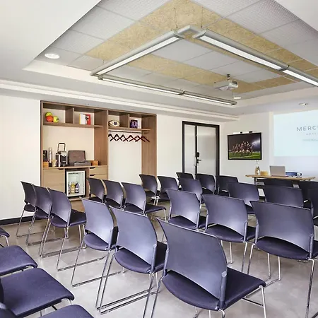 Hotell Mercure Paris 4*