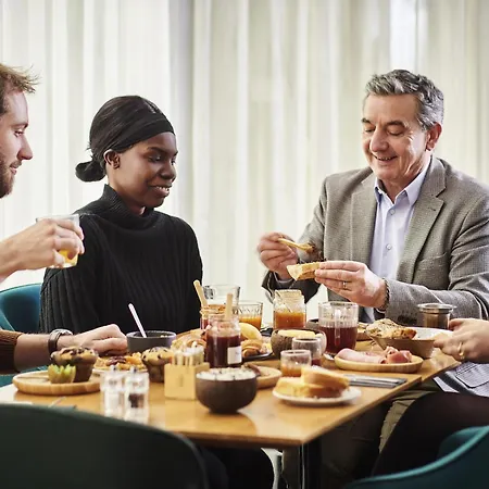 Mercure Paris Hotell 4*