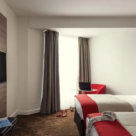 Mercure Paris Hotel 4*