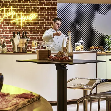 Mercure Paris Μπουλόν-Μπιγιανκούρ