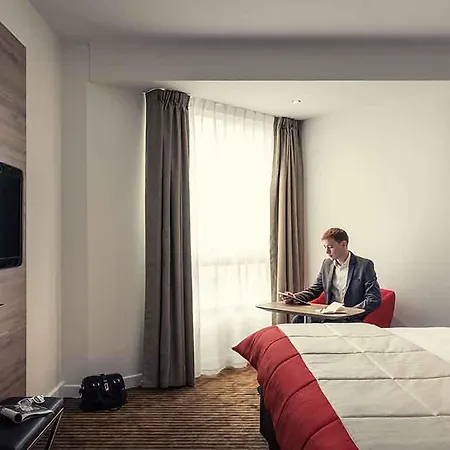 Mercure Paris Hotel 4*