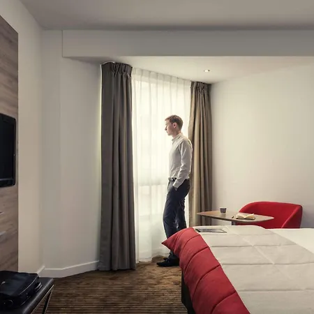 Mercure Paris Hotel 4*