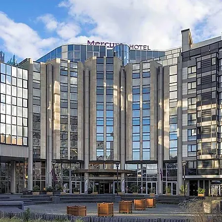 Mercure Paris 4*