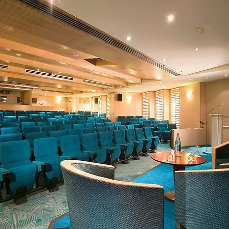 Mercure Paris Hotel 4*