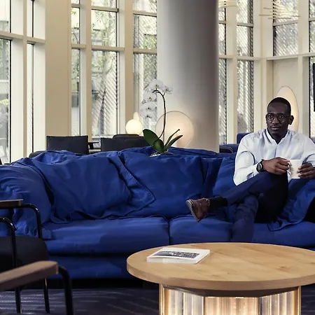 Mercure Paris 4*