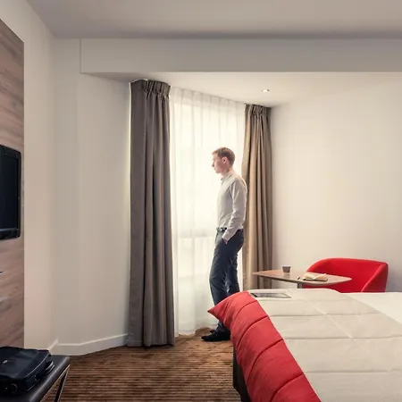 Mercure Paris Otel